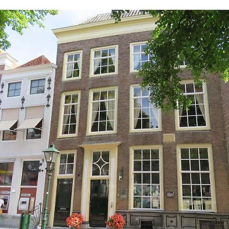 B&B Monumentaal Logeren Zierikzee Esterno foto