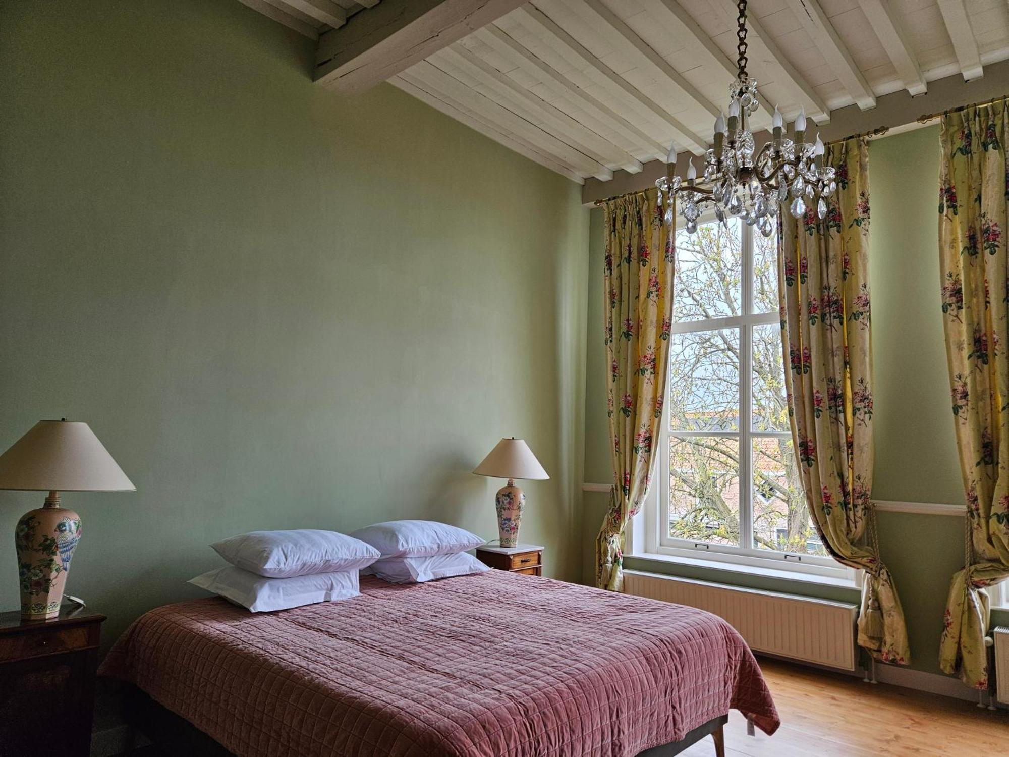B&B Monumentaal Logeren Zierikzee Esterno foto